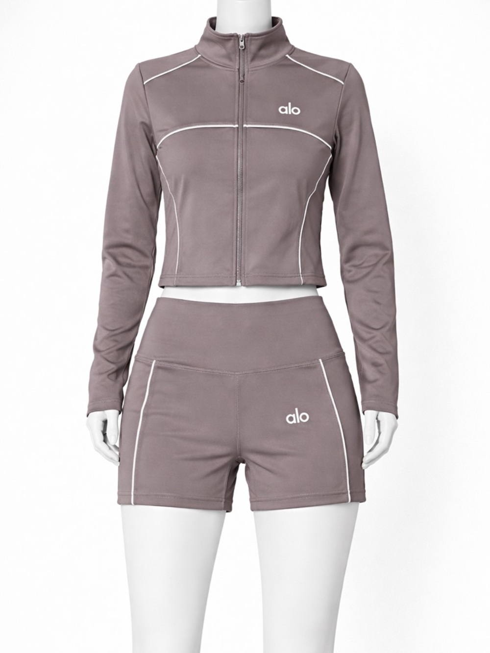 Activewear Set Nude / Taupe – Zip Jacket & Shorts (Alo Style)